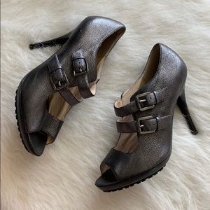 Michael Kors | buckle strap peep toe metallic heel